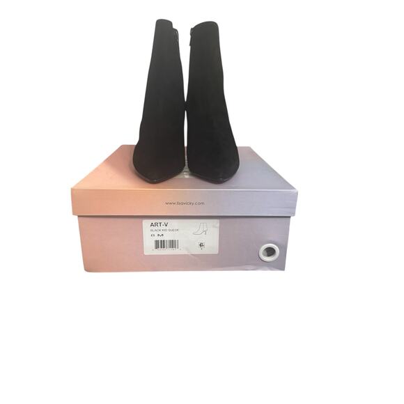 NIB! Lisa Vicky Art Pointed Toe Black Stiletto Heel Suede Bootie - Size 8 - Picture 11 of 12